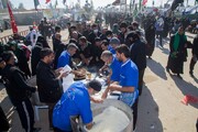 روزانه پنج هزار پرس غذای گرم بین زائران اربعینی در مهران توزیع می‌شود
