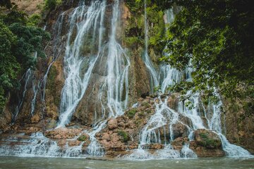 معرفی ۱۱ آبشار کشور در کتاب «۱۰۰ مسیر طبیعتگردی ایران»