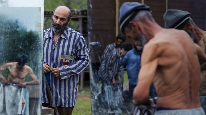 نگاهی به «جنگ جهانی سوم»؛ داستان یک مسخشدگی تدریجی 1 پایگاه خبری ججین نگاهی به «جنگ جهانی سوم»؛ داستان یک مسخشدگی تدریجی