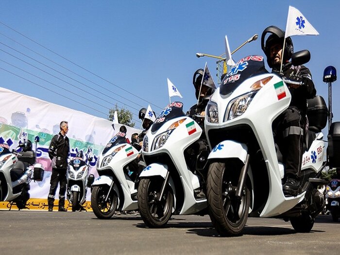 مرهمی بر زخم پاهای پیاده/ آمادگی خادمان سلامت برای خدمت به زائران امام مهربانیها