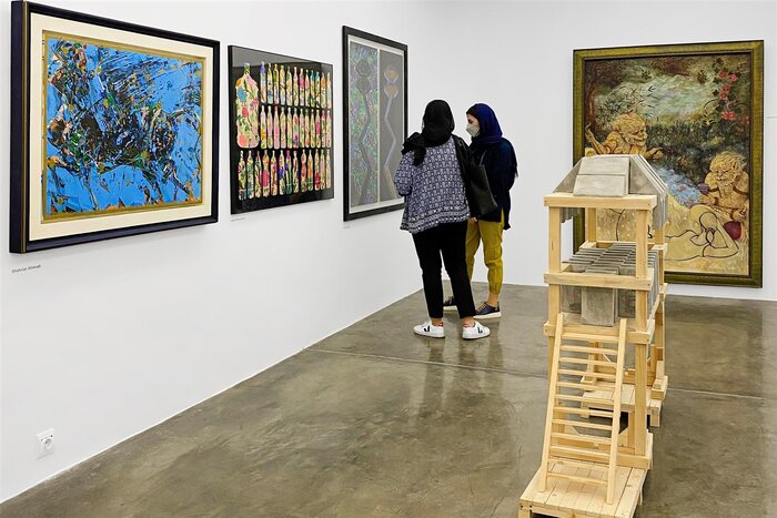 گالریگردی در هفته سوم شهریور؛ تماشای «مجمع الجزایر تنهایی» و «جادوی رنگ»