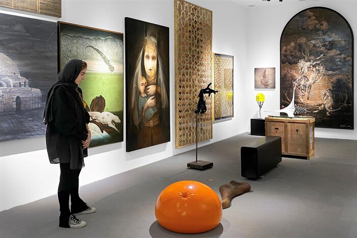 گالریگردی در هفته سوم شهریور؛ تماشای «مجمع الجزایر تنهایی» و «جادوی رنگ»