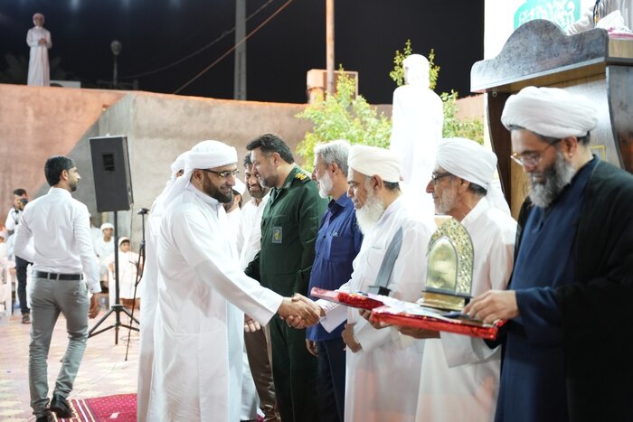 حافظان قرآن کریم شهر رمکان جزیره قشم تجلیل شدند