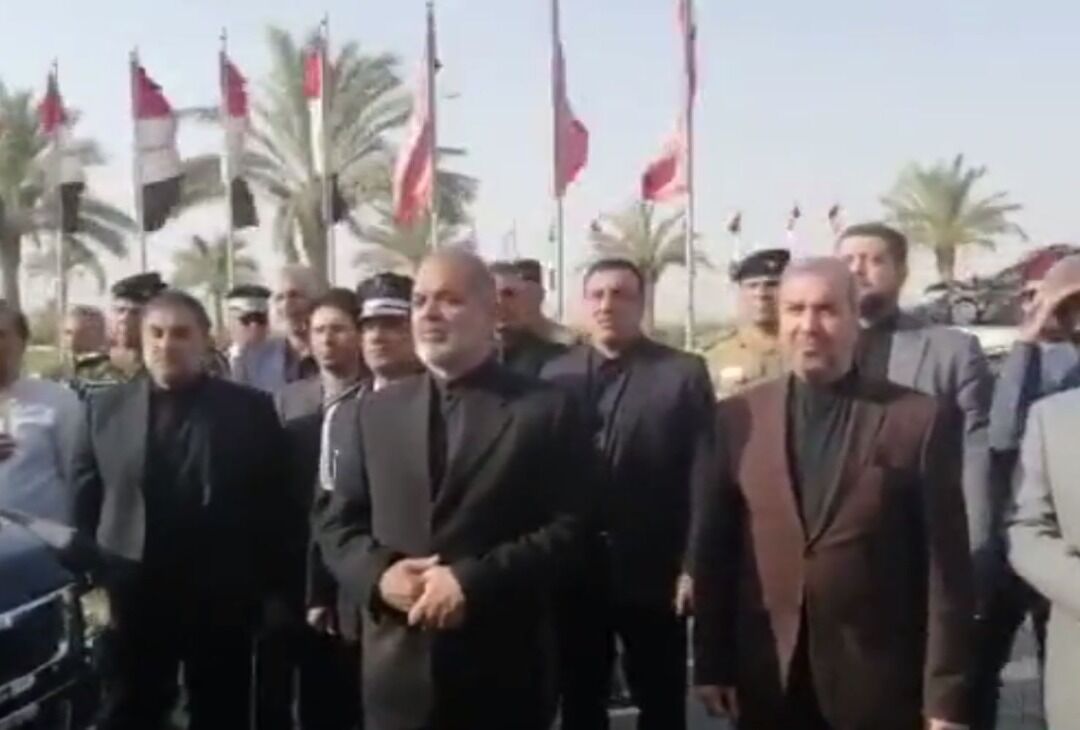 وزیر کشور: به سمت مرز حرکت نکنید / زائرانی که مرز بودند در حال عبورند