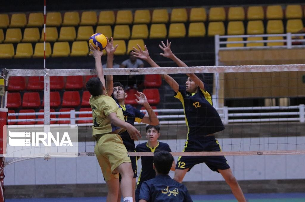 نتایچ چند دیدار از مسابقات والیبال زیر ۱۶ سال پسران کشور در شیراز