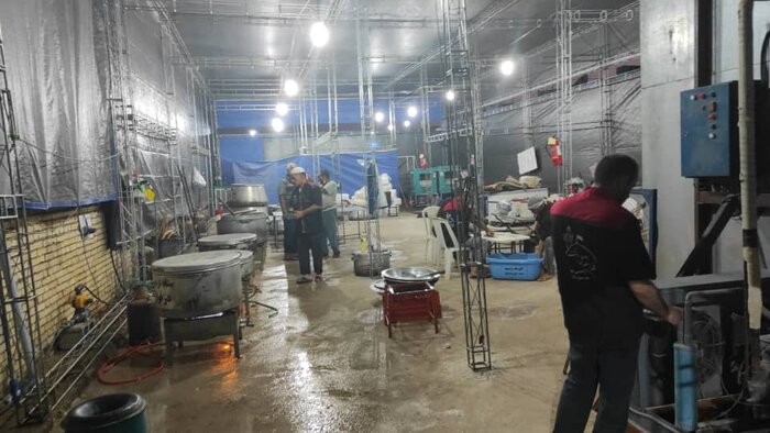 موکب دزفول، روزانه چهارهزار و۵۰۰ پرس غذا در چذابه پخت و توزیع میکند