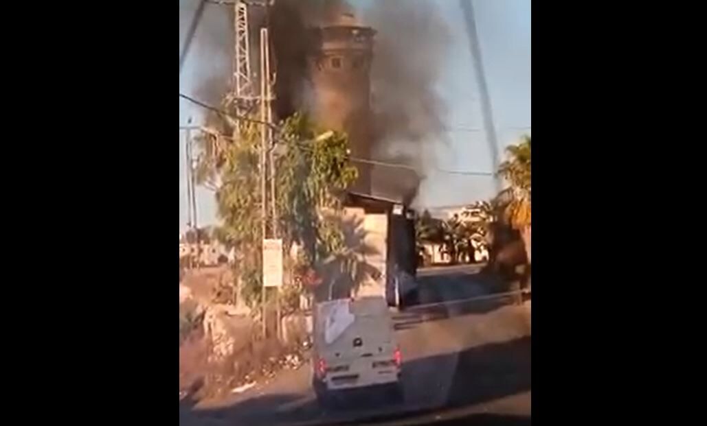فیلم| به آتش کشیده شدن برج نظامی صهیونیستی در الخلیل/ ۷ نظامی صهیونیست زخمی شدند