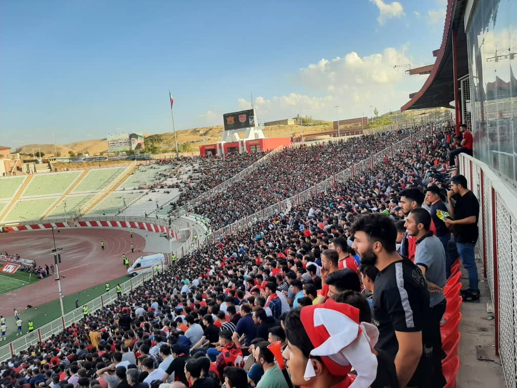 پیروزی تراکتور مقابل صنعت نفت آبادان در دقایق پایانی پیروزی تراکتور مقابل صنعت نفت آبادان در دقایق پایانی