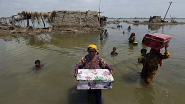 افزایش شمار مبتلایان به بیماری در پاکستان پس از وقوع سیل های موسمی مرگبار