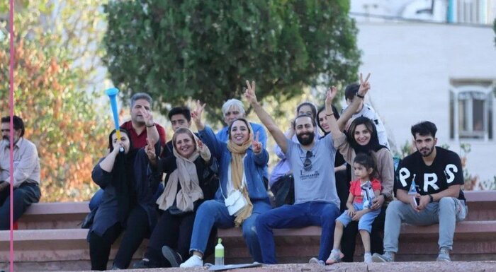 هفته سوم لیگ برتر فوتبال استان همدان با صدرنشین ستاره سرخ