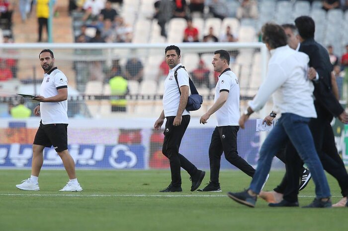 استقلال از مربی پرسپولیسی نساجی شکایت کرد