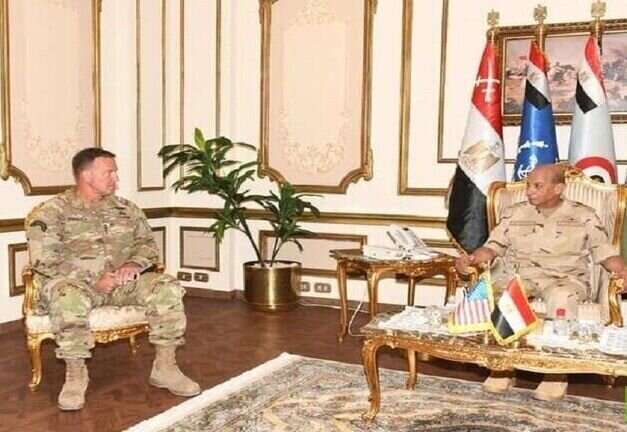 از ورود ۳ میلیون زائر به عراق تا دستگیری ۲ معترض به نظام سلطنتی انگلیس