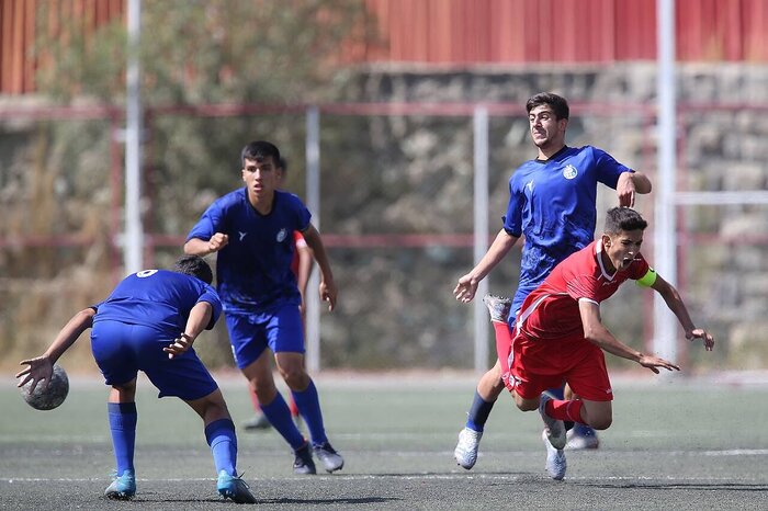 شکایت استقلال از سرمربی نساجی در روز طلایی نشدن گرایی