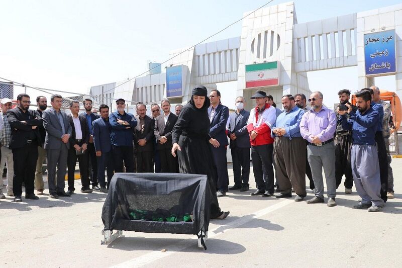 ۱۱ نمایش خیابانی در موکب فرهنگ و هنر اربعین در مرز باشماق مریوان اجرا می شود ۱۱ نمایش خیابانی در موکب فرهنگ و هنر اربعین در مرز باشماق مریوان اجرا می شود