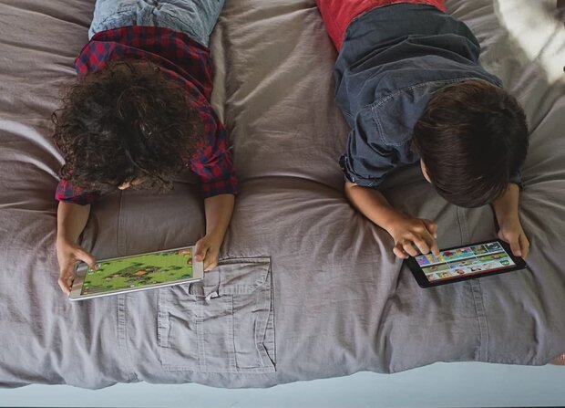 مینیهزارهها را چگونه با سواد رسانهای و تفکر انتقادی آشنا کنیم؟