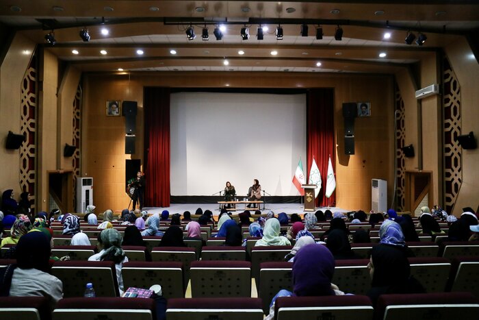 تهران شهری چهل تکه و بیهویت است