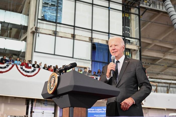 امضای ۱۷ سند همکاری توسط رئیسی در حاشیه اجلاس شانگهای تا روند کاهشی دلار