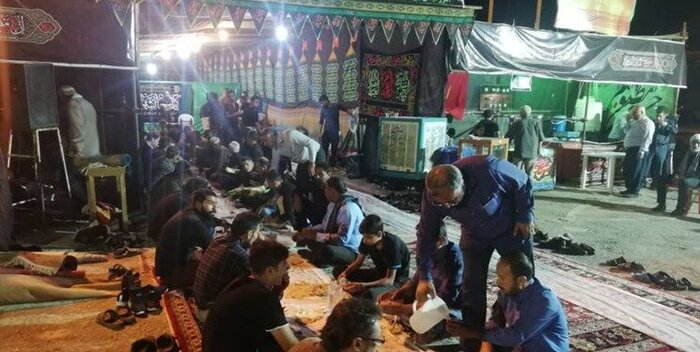 شور عاشقان حسینی در خدمت به زائران اربعین در کهگیلویه و بویراحمد