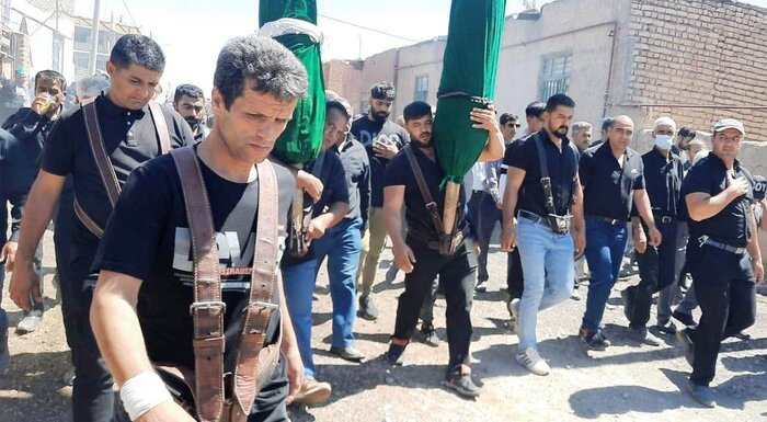 "عَلَم خبری" در روستاهای مشهد، خردهآیینی مذهبی در قاب تاریخ