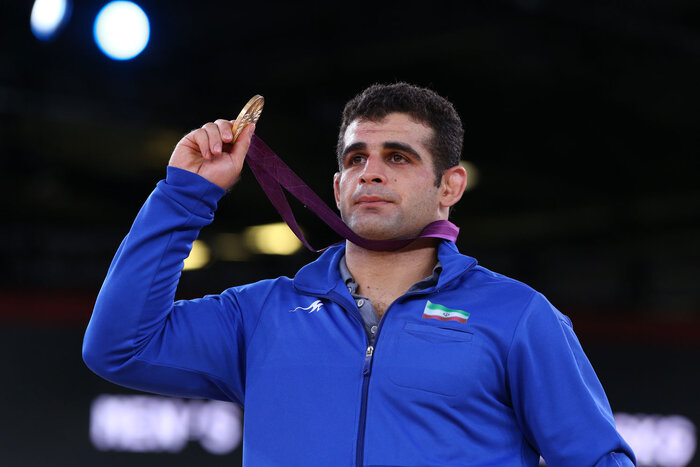 خصوصی سازی سرخآبیها/کسب طلا و برنز از مسابقات کشتی آزاد قهرمانی جهان