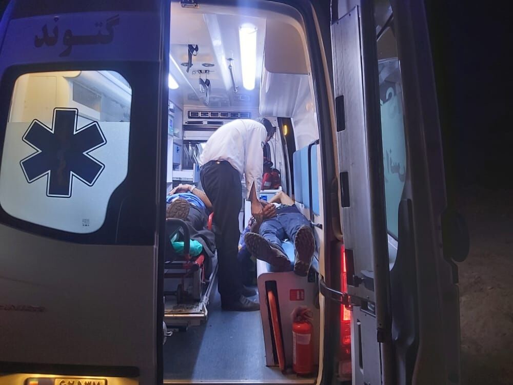 چهار مأمور انتظامی در تجمع اعتراضی شیراز زخمی شدند چهار مأمور انتظامی در تجمع اعتراضی شیراز زخمی شدند