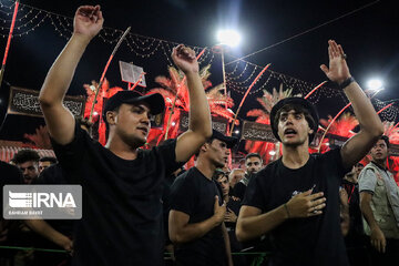 Arbaeen night mourning in Karbala