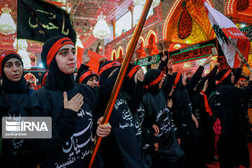 Arbaeen night mourning in Karbala