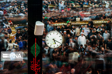 Arbaeen night mourning in Karbala