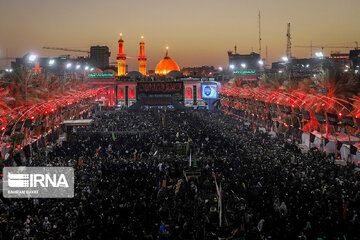 Arbaeen night mourning in Karbala