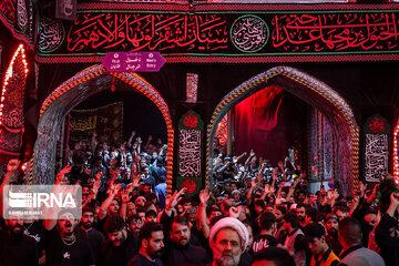 Arbaeen night mourning in Karbala