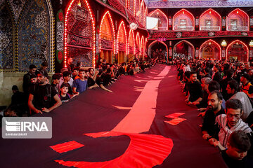 Arbaeen night mourning in Karbala