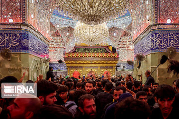 Arbaeen night mourning in Karbala