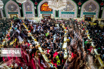 Arbaeen night mourning in Karbala