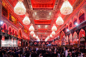 Arbaeen night mourning in Karbala