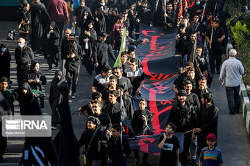 Marche d'Arbaïn 2022 à Téhéran 