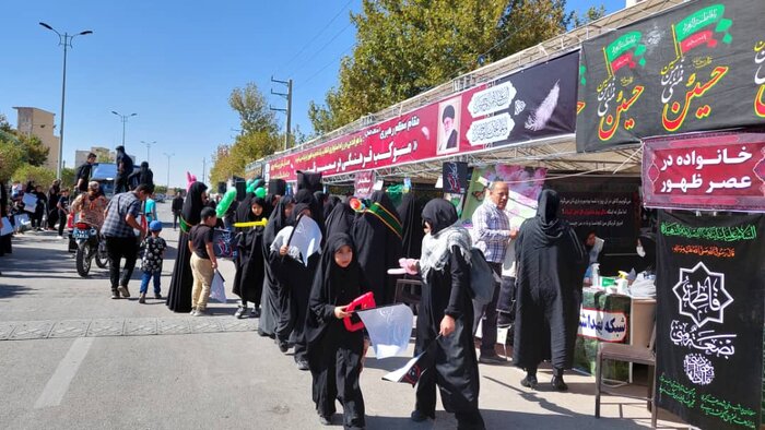 پیاده روی روز اربعین عاشقان جامانده از زیارت حرم سیدالشهدا (ع)در پردیس برگزار شد