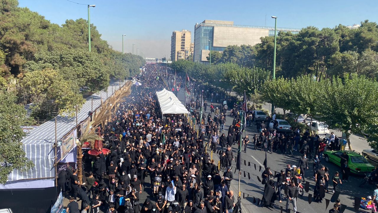 شکوه اربعین از تهران تا ری / جلوه ای ماندگار از وحدت  شکوه اربعین از تهران تا ری / جلوه ای ماندگار از وحدت