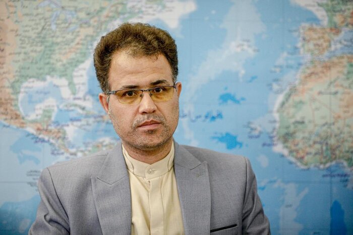 استادی که در حوزه روابط بینالملل دغدغهمند بود