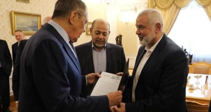 از ورود خودروهای ایرانی به آمریکای لاتین تا قربانی گرفتن وبا در سوریه