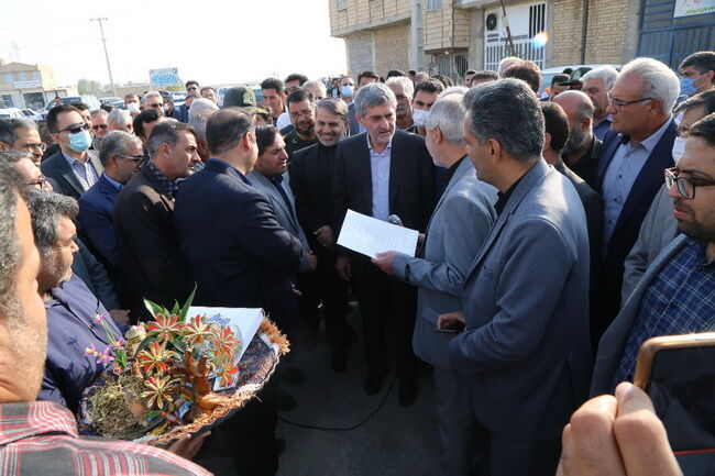 استاندار فارس: خرامه، رستم و فراشبند سه شهرستان هدف محرومیت‌زدایی هستند