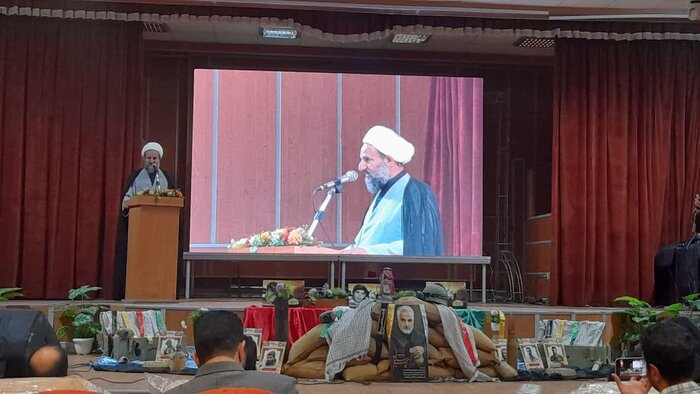 نماینده مجلس: معلمان افسران پیشرفت و توسعه کشور هستند