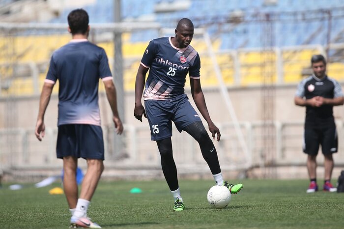 «دیاباته» تا پایان نیمفصل خانهنشین شد/ قهرمان جهان تغییر وزن میدهد؟