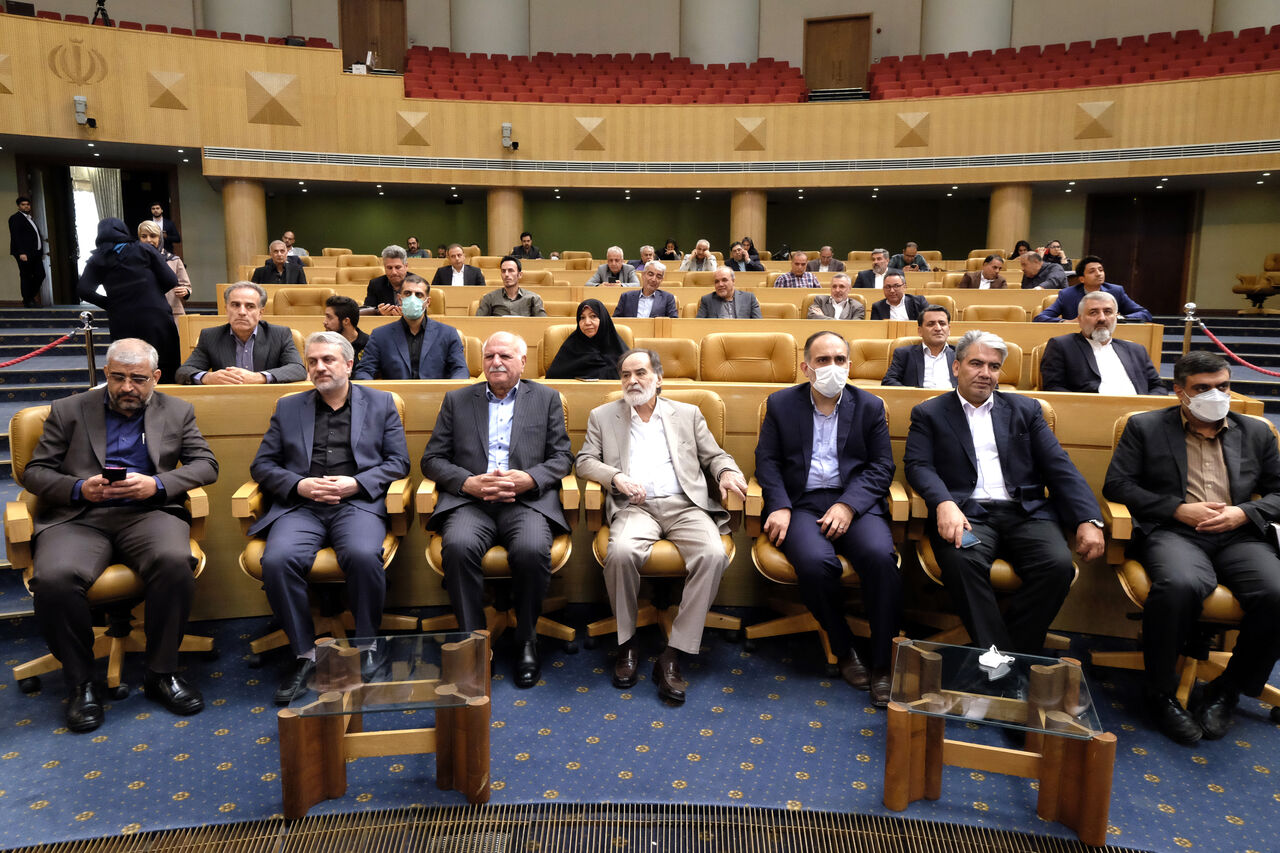 امضای تفاهمنامه بازارپردازی فرهنگی بین شورای فرهنگ عمومی و وزارت صمت