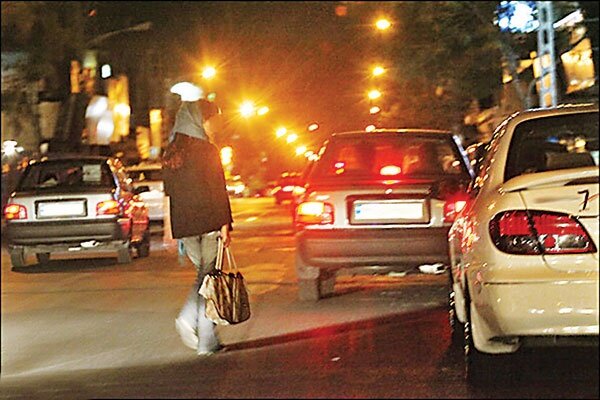 مهمترین راهکار برای کاهش آمار زنان خیابانی چیست؟