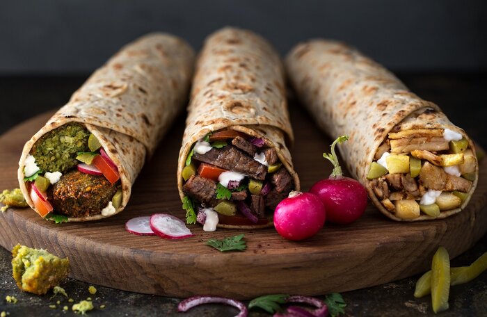 طرز تهیه شاورمای اصل عربی با سس مخصوص
