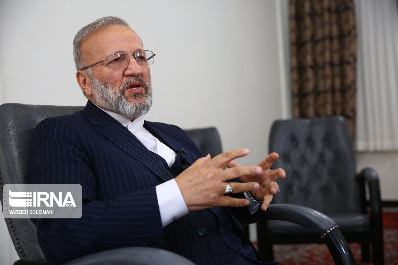 جریانهای سیاسی از قضاوت عجولادنه در مورد حادثه مهسا امینی بپرهیزند