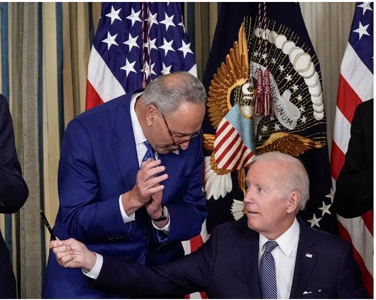 هشدار وال استریت ژورنال درمورد عواقب پیروزی دموکراتها در انتخابات میاندوره ای هشدار وال استریت ژورنال درمورد عواقب پیروزی دموکراتها در انتخابات میاندوره ای