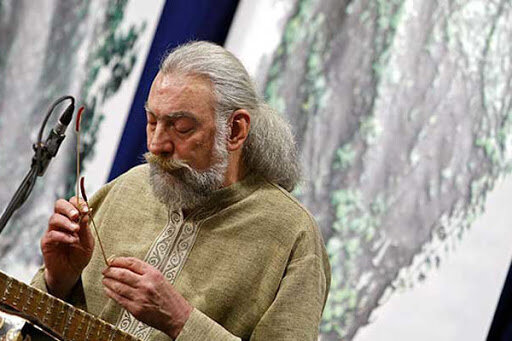 در غیاب سازهای ایرانی، جواب تهاجم فرهنگی را چطور میدهید؟/ روایت مشکاتیان از کوچهِ سازها