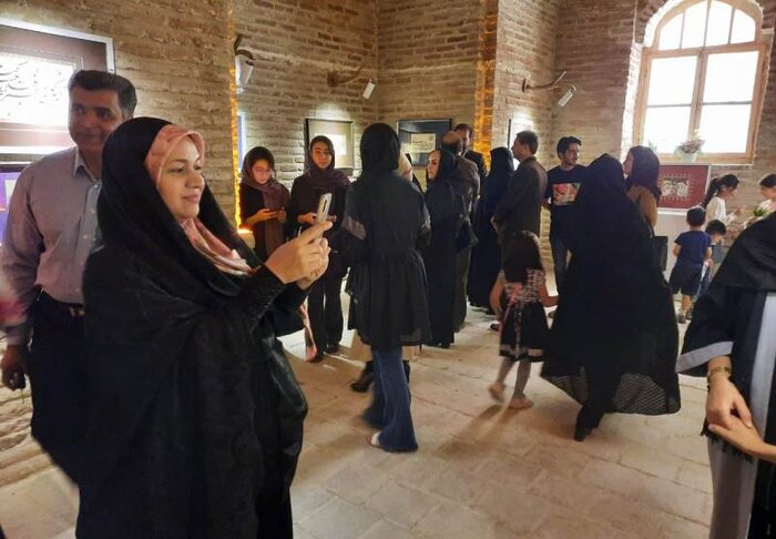 نمایشگاه آثار خوشنویسی و نقاشی هنرمندان تربتحیدریه گشایش یافت