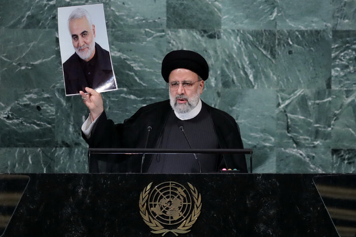 رئیس جمهور در نیویورک؛از تصویر سردار سلیمانی در سازمان ملل تا نشست با  صاحبنظران آمریکایی - ایرنا